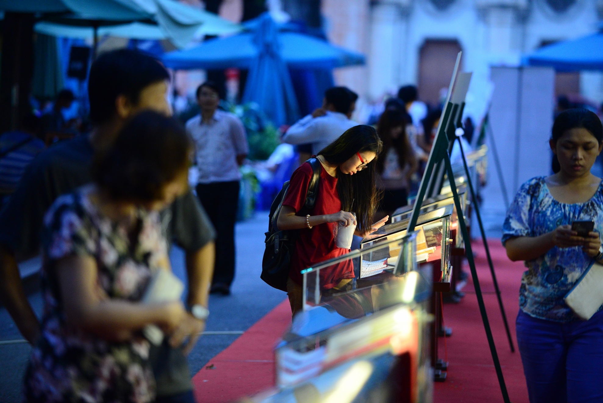 Ngam sach quy hiem tai duong sach anh 2