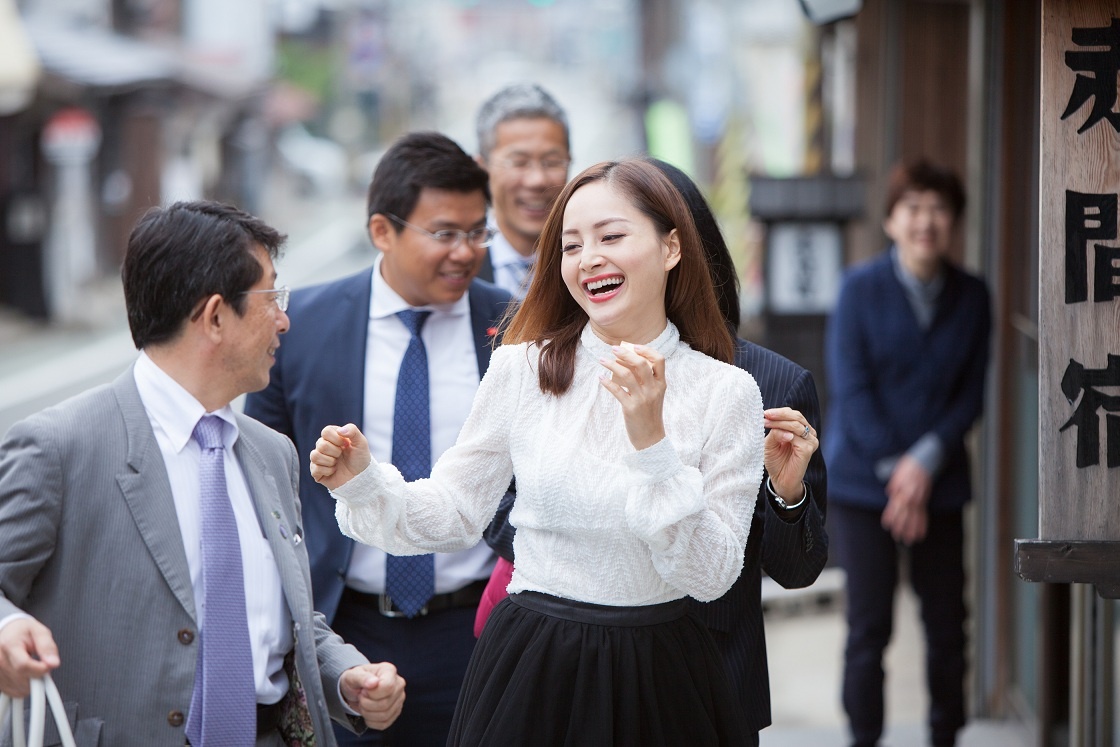 Lan Phuong lam dai su o Nhat Ban anh 5