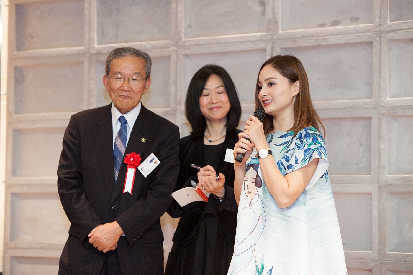 Lan Phuong lam dai su o Nhat Ban anh 3