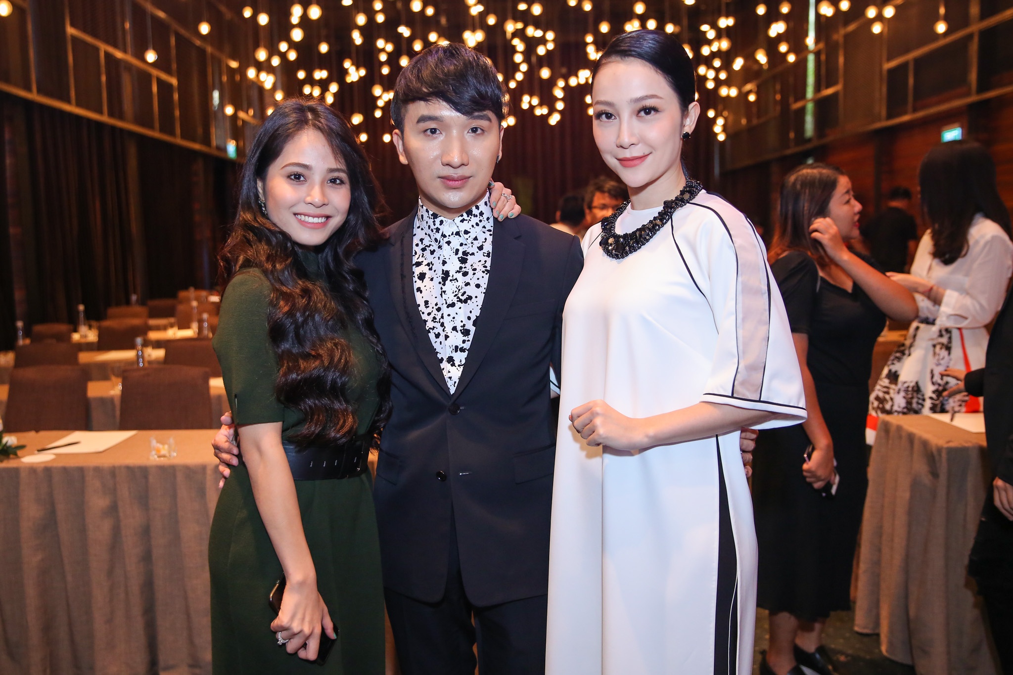 Linh Nga do sac voi ca nuong Kieu Anh anh 3