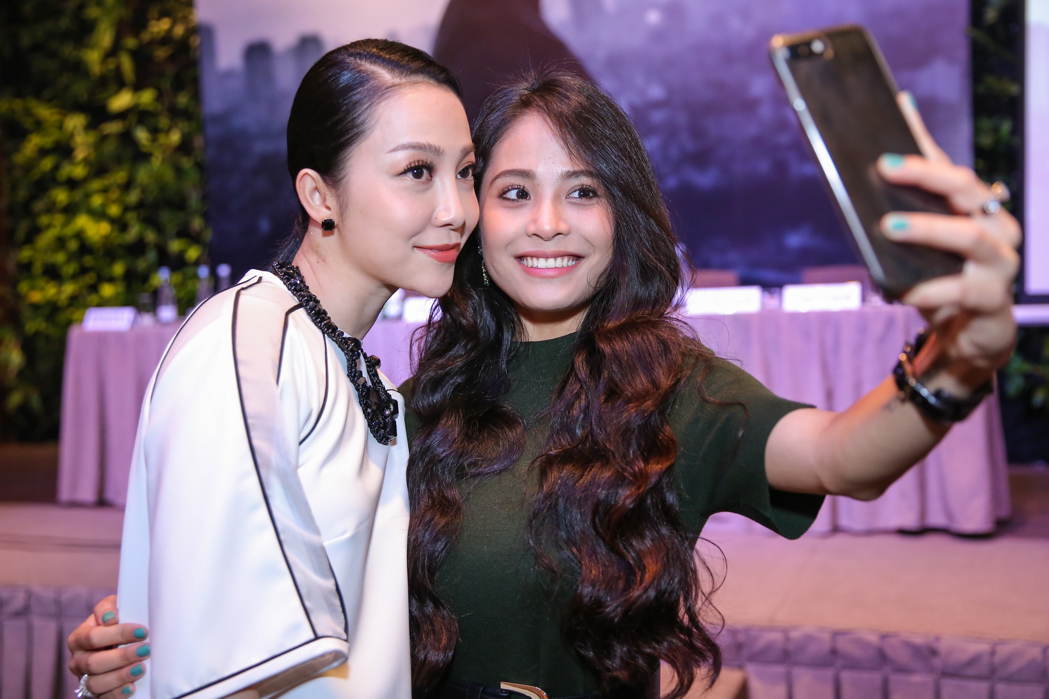 Linh Nga do sac voi ca nuong Kieu Anh anh 2