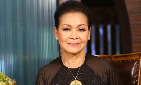 Danh ca Khanh Ly - Ba me que lac long tren dat My hinh anh