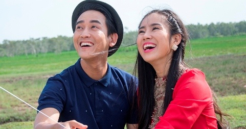 Le Phuong che Hua Vi Van kho tinh tren phim truong hinh anh