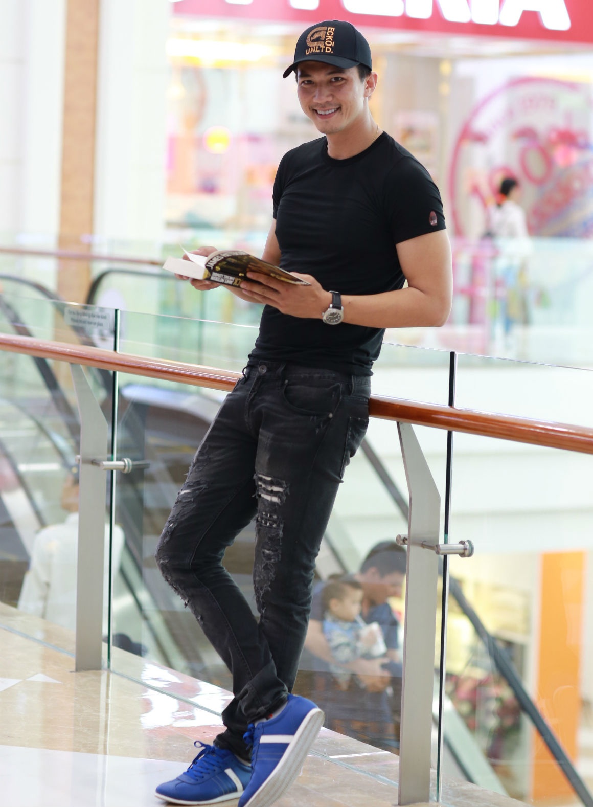 Hà Việt Dũng chưa dám yêu vì cuộc sống khó khăn ảnh 1 Ha Viet Dung chua dam yeu vi cuoc song kho khan anh 1