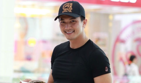 Gia canh ngheo kho cua dien vien ban nuoc mia Ha Viet Dung hinh anh