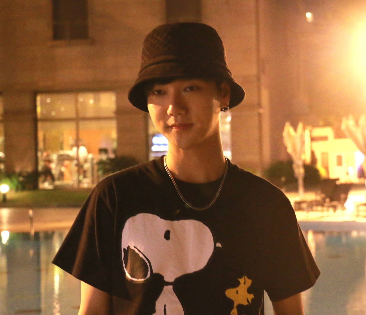 My nam Han Quoc - Yesung den buoi ghi hinh tre 3h anh 1