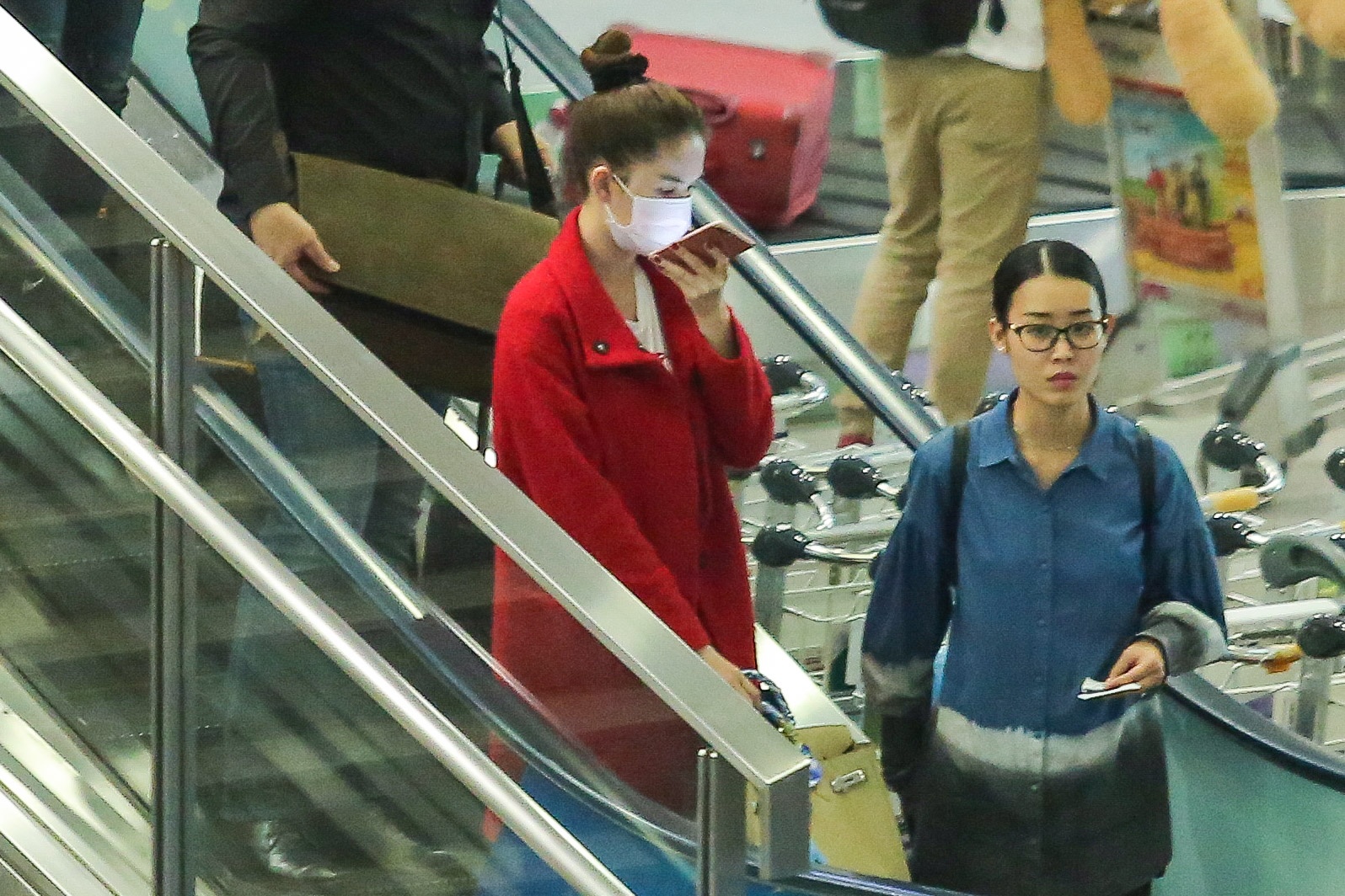 Ngoc Trinh ve nuoc sau chuyen tham ty phu anh 1