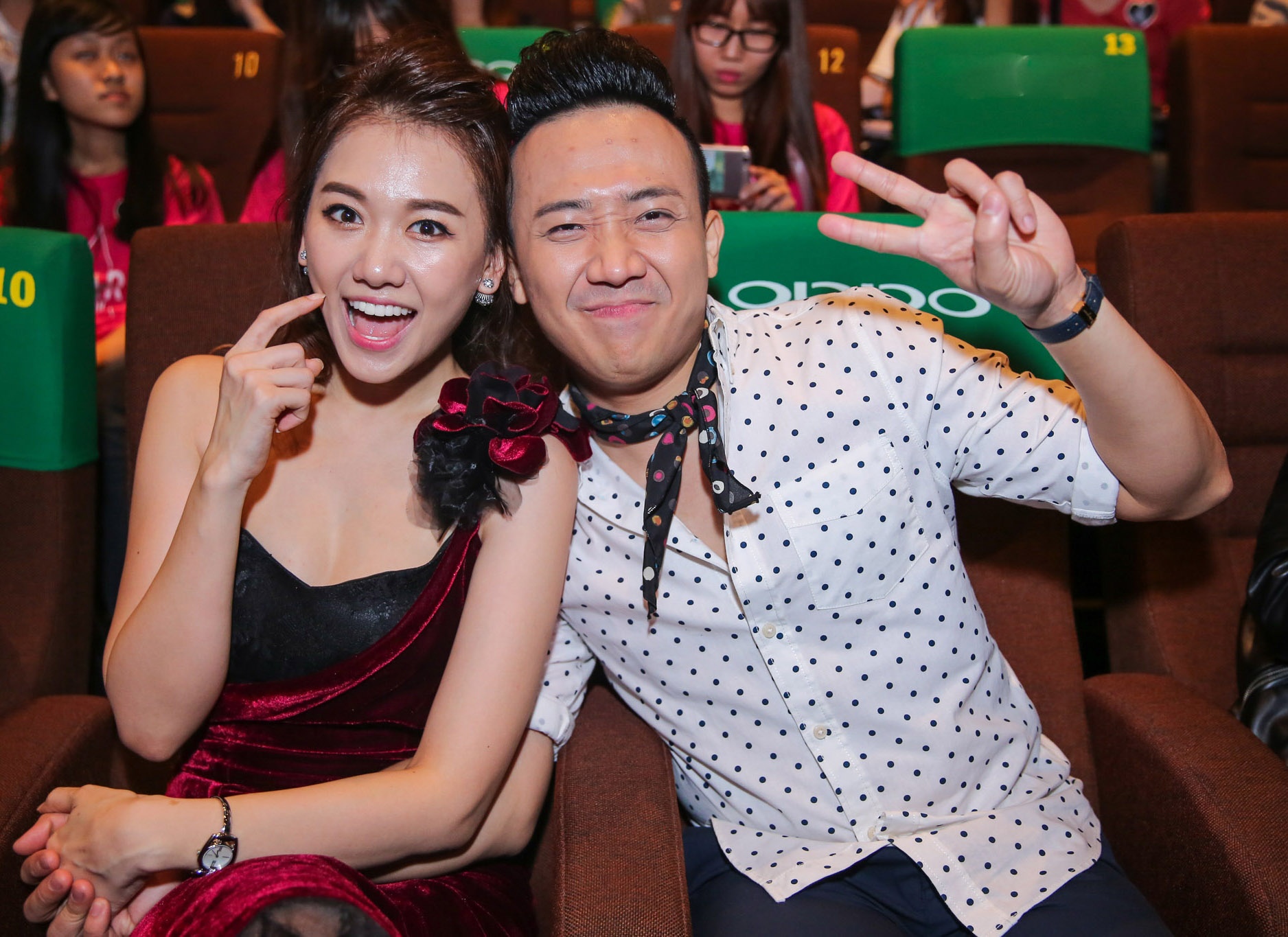 Hari Won va Tran Thanh xuat hien truoc dam cuoi anh 6