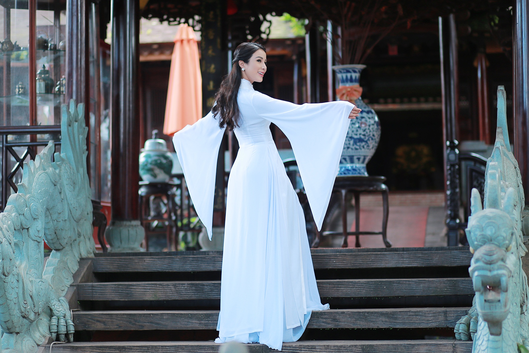 Tao hinh kieu sa cua Diep Lam Anh trong phim anh 6