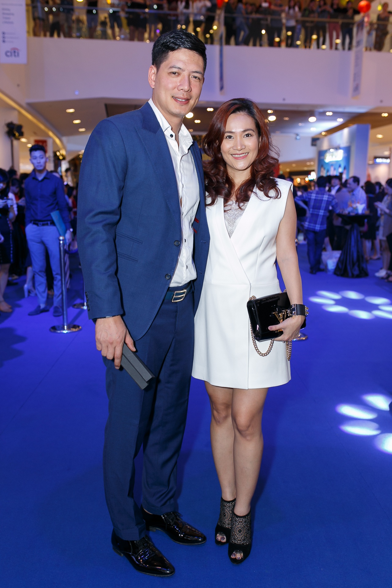 Sao Viet di xem phim cua Kim Ly anh 7