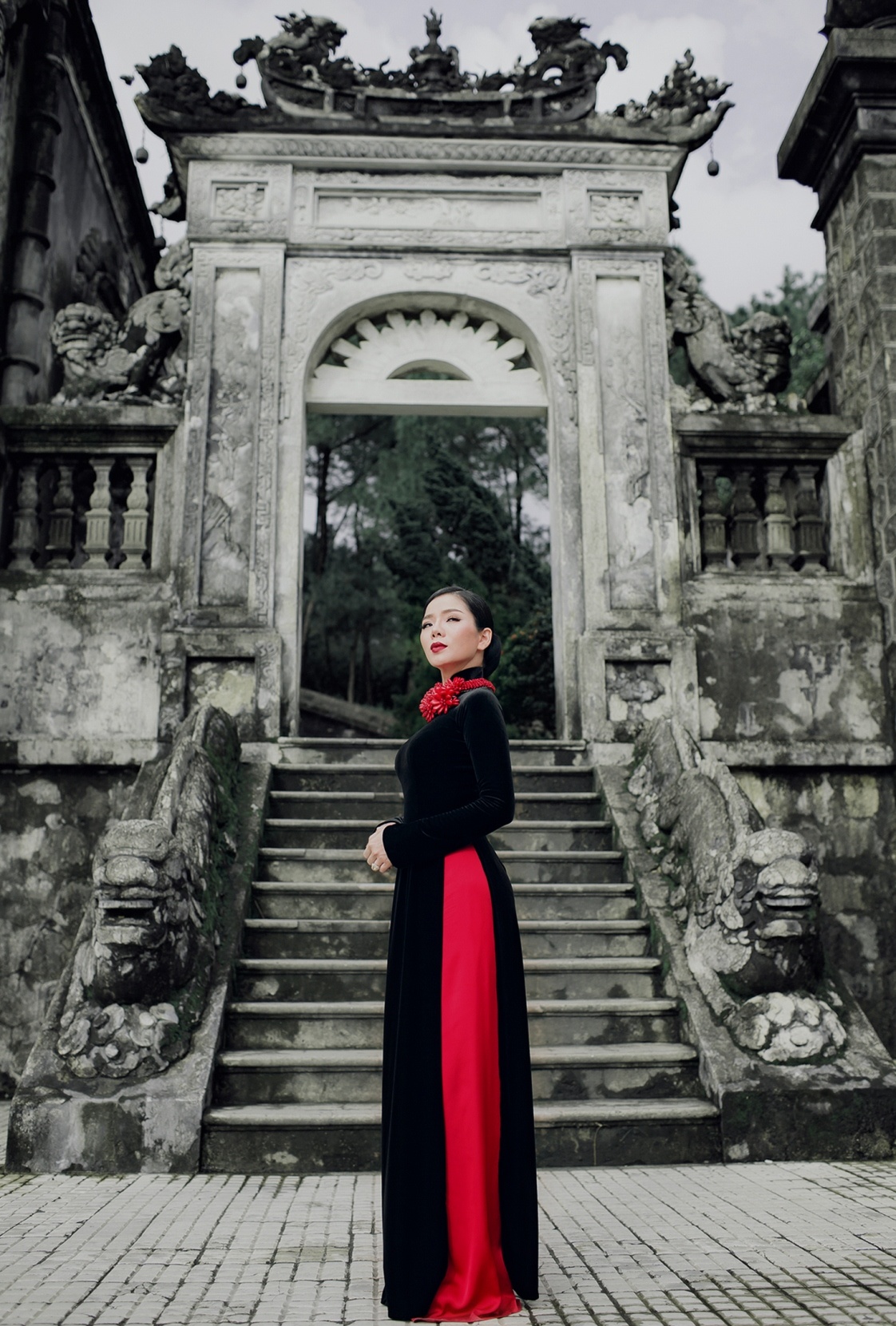 Le Quyen ra Hue chup anh cho Album moi anh 4