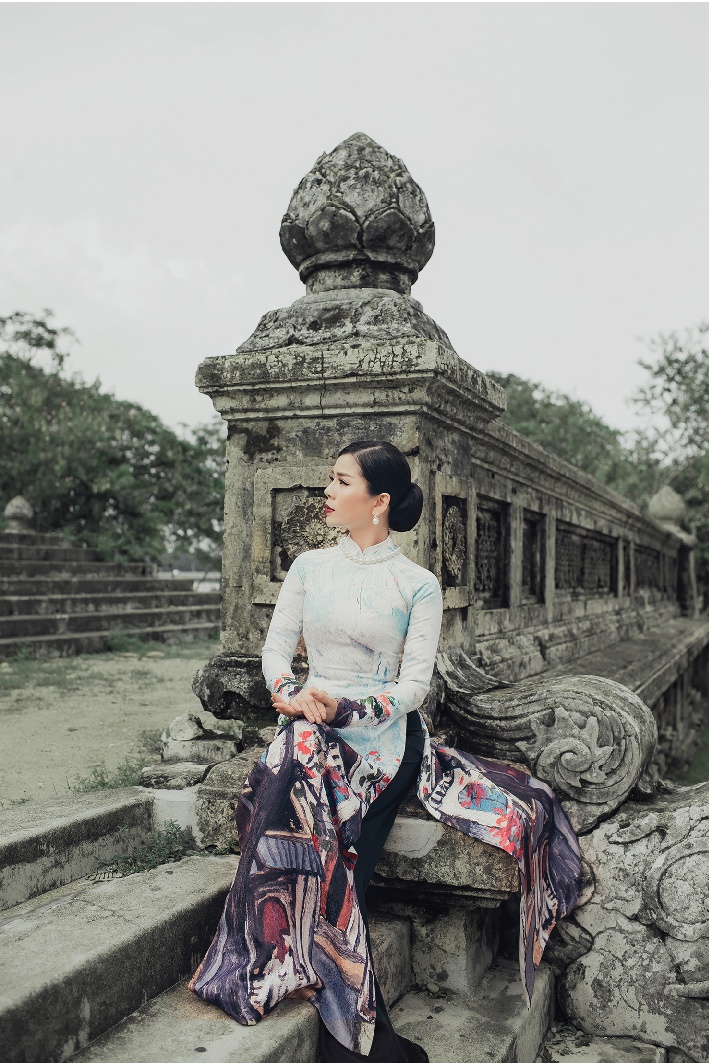 Le Quyen ra Hue chup anh cho Album moi anh 7