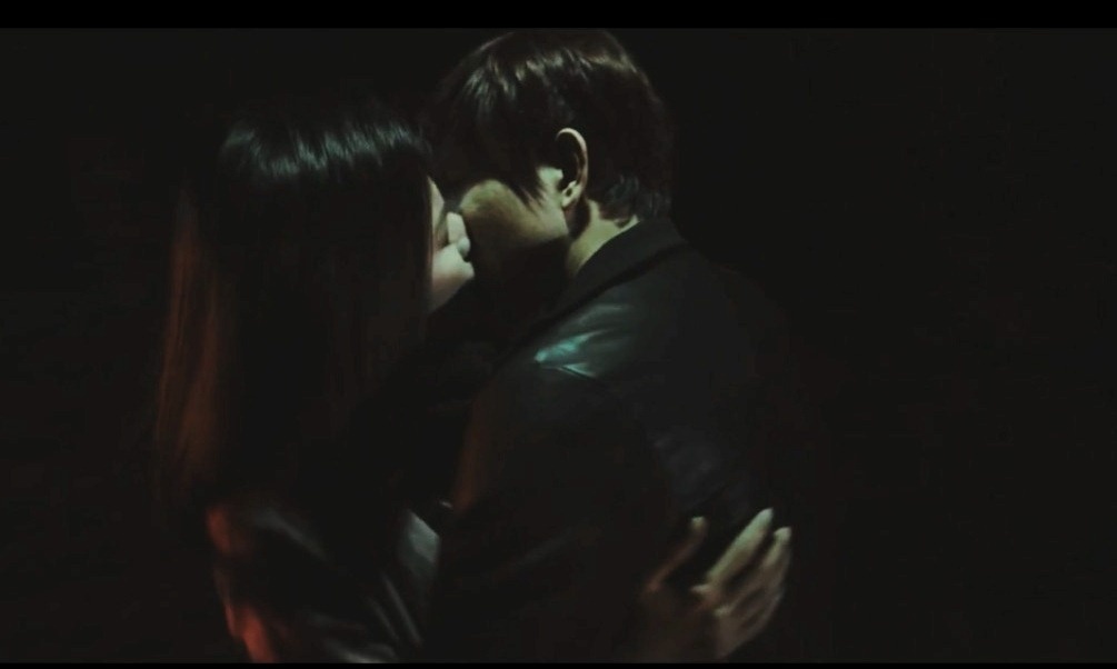 Van Trang so chong buon vi hon Tim suot 5 tieng tren phim hinh anh