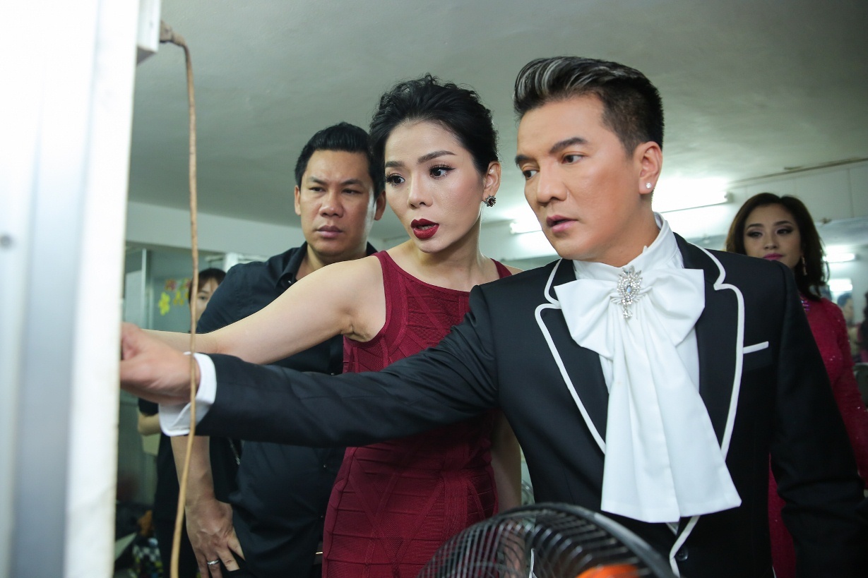 Hau truong live show Dam Vinh Hung anh 6