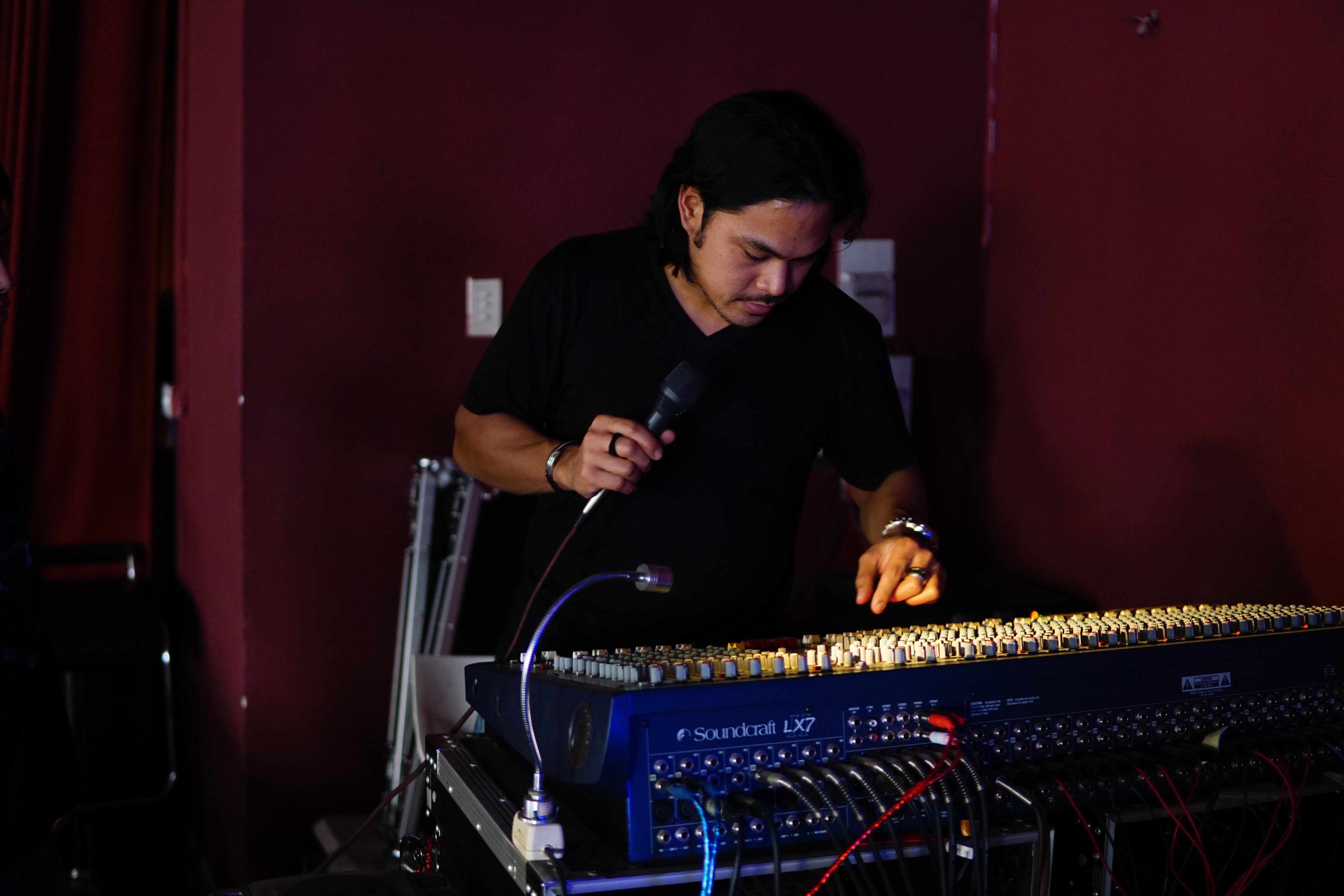 Thanh Ha duoc ban trai ho tong di tap nhac anh 3