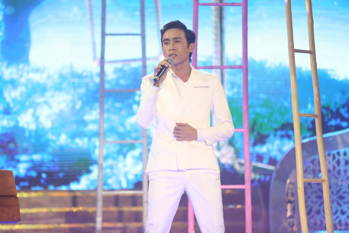 Thi sinh 14 tuoi hat nhac bolero dat diem tuyet do anh 4