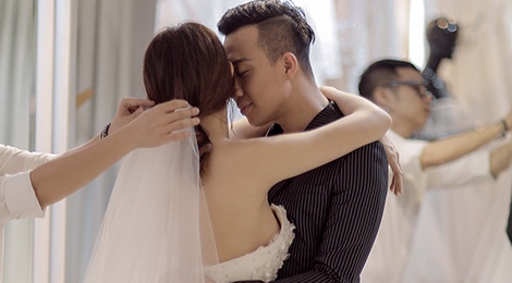 Tran Thanh dat rieng hai mau vay cuoi dac biet cho Hari Won hinh anh