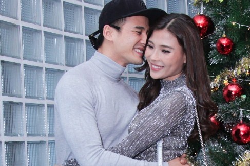 Luong The Thanh, Thuy Diem om nhau tinh cam du ra mat phim hinh anh
