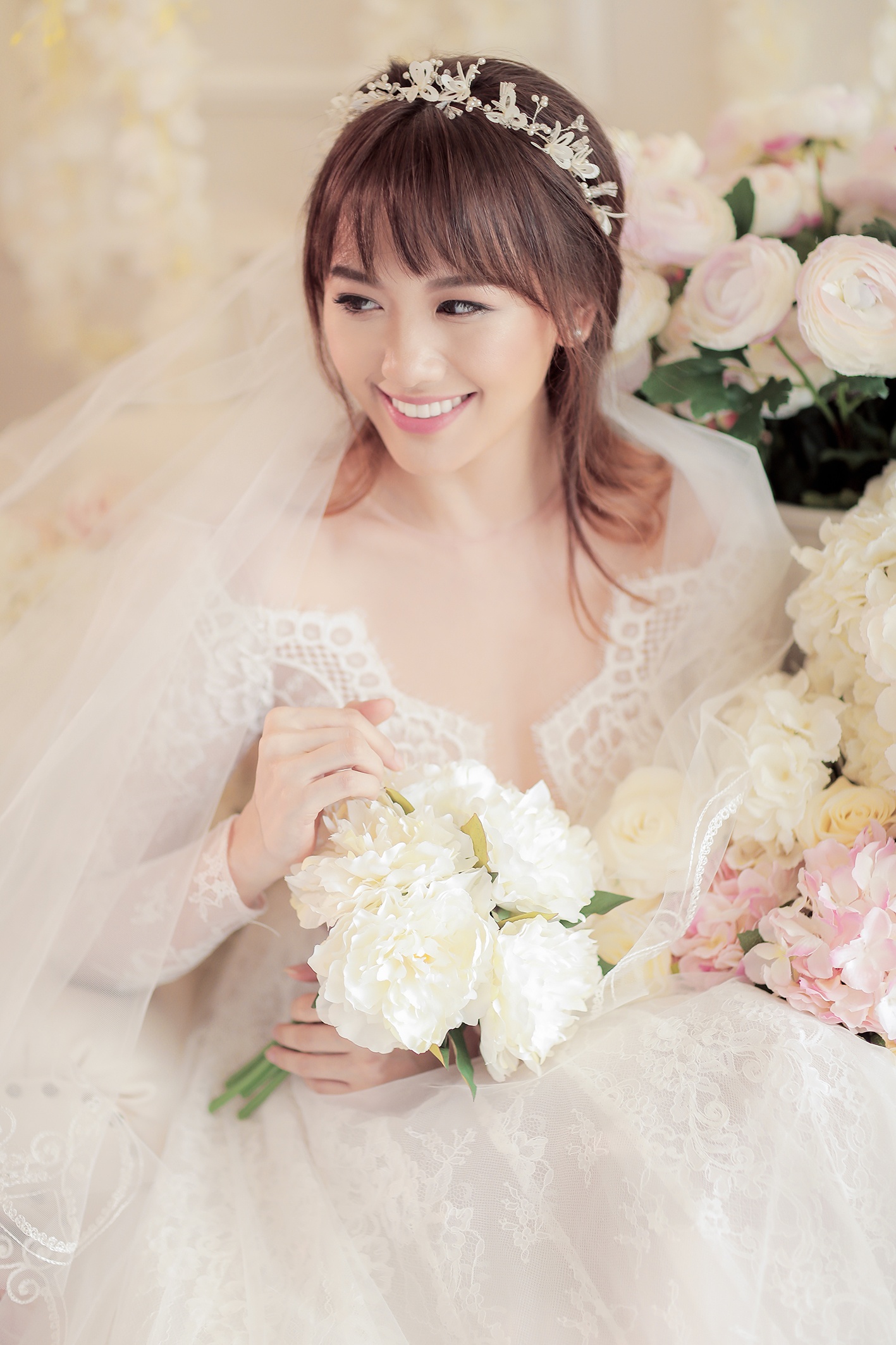 Hinh cuoi Hari Won - Tran Thanh anh 1