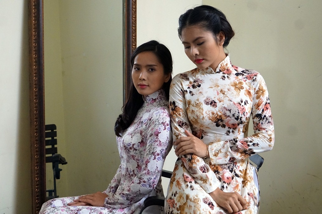 Van Trang bien hoa trong phim Oan anh 3