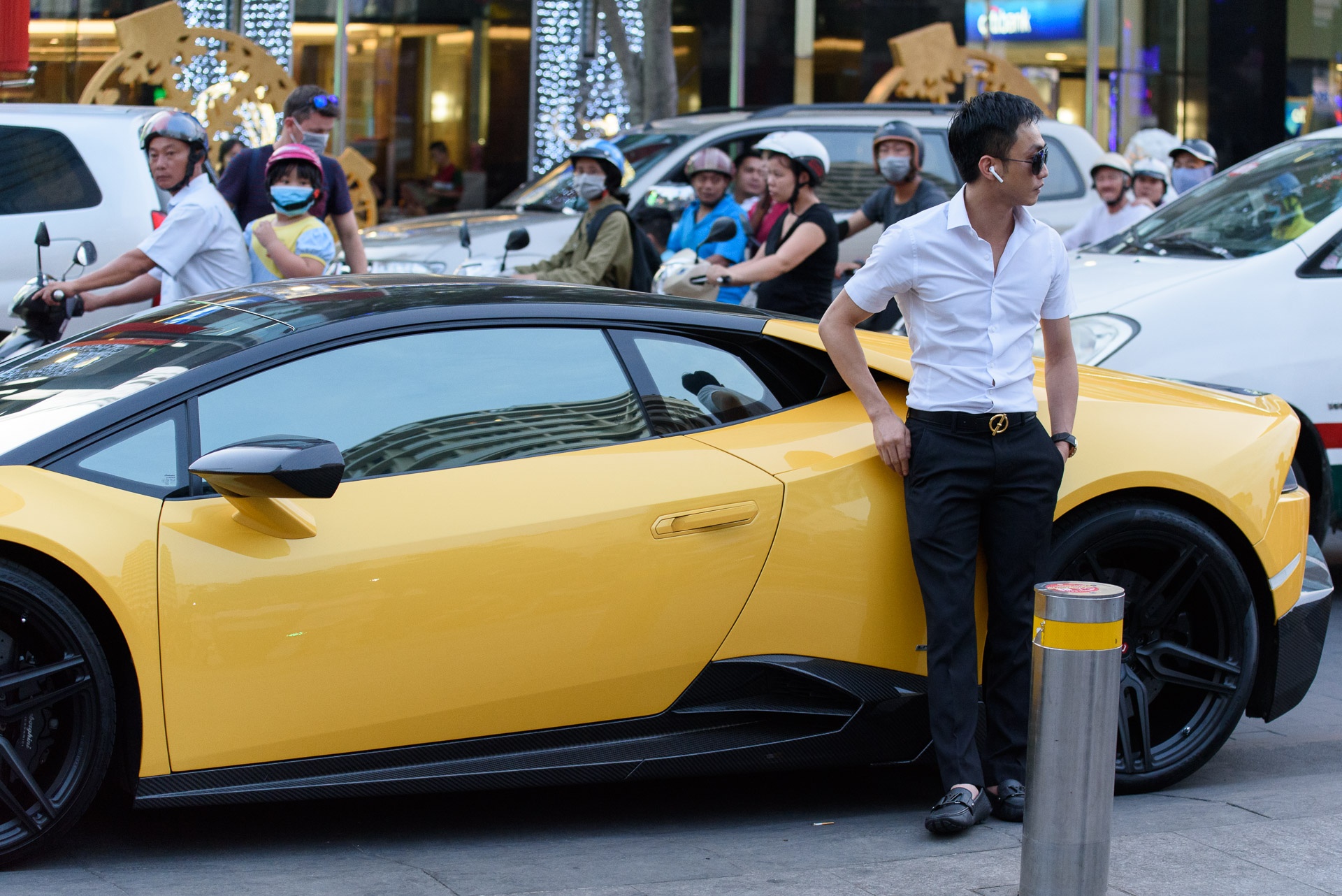 Cuong Do la va Ha Ho cung tham gia MV cua Mr. Dam anh 1