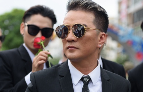 Dam Vinh Hung: ‘Toi khong noi chuyen, khong an do me nau’ hinh anh