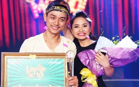 Gia canh cua dien vien tre lam canh no nan vi choi game show hinh anh