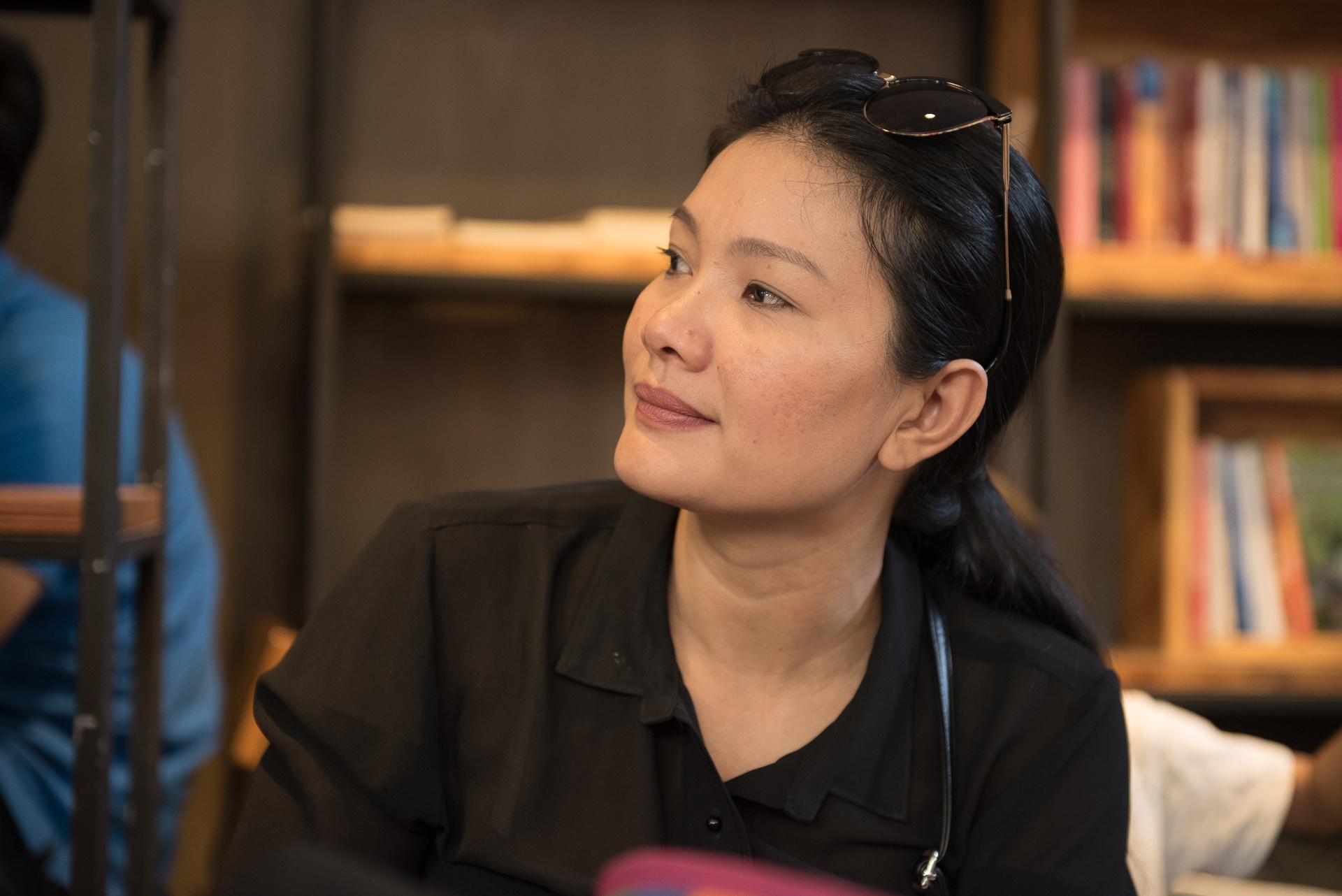 khan gia ngoi kin duong sach giao luu voi nghe si anh 9