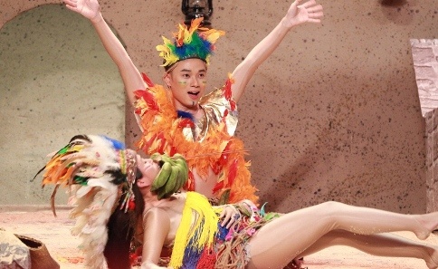 Truc Nhan goi Hoai Linh la 'thang' tren song truyen hinh hinh anh