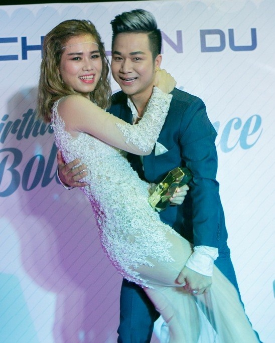 Quach Tuan Du ket hon voi ban gai doanh nhan anh 1