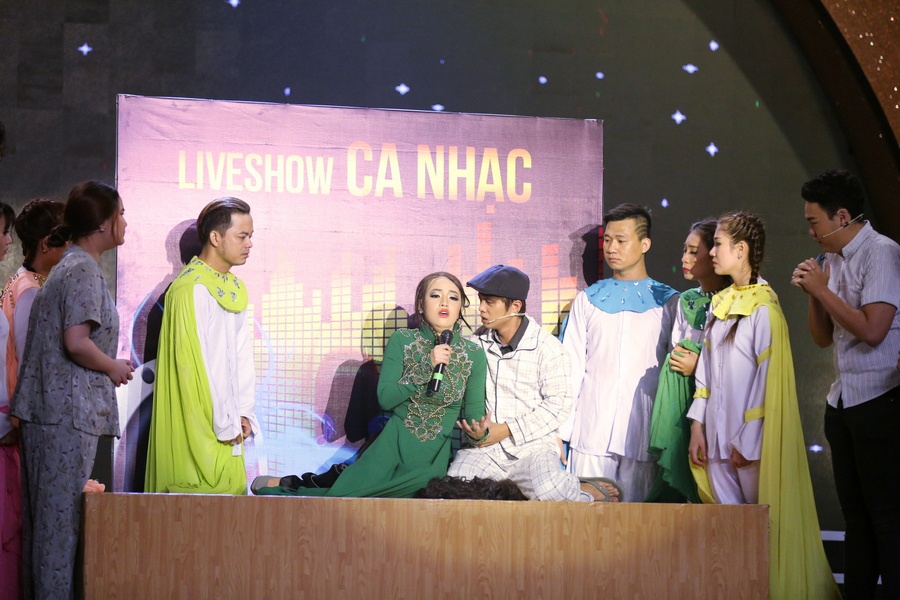 Hoai Linh ke chuyen khi bi benh,  o nha mot minh anh 1