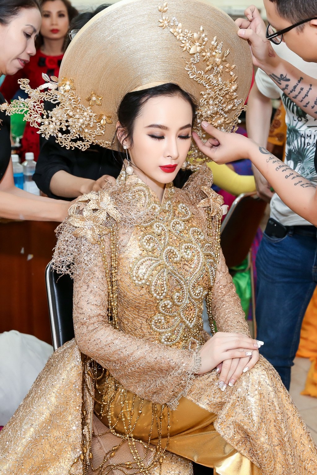 Cam Ly,  Thien Ly thanh lich o su kien anh 5