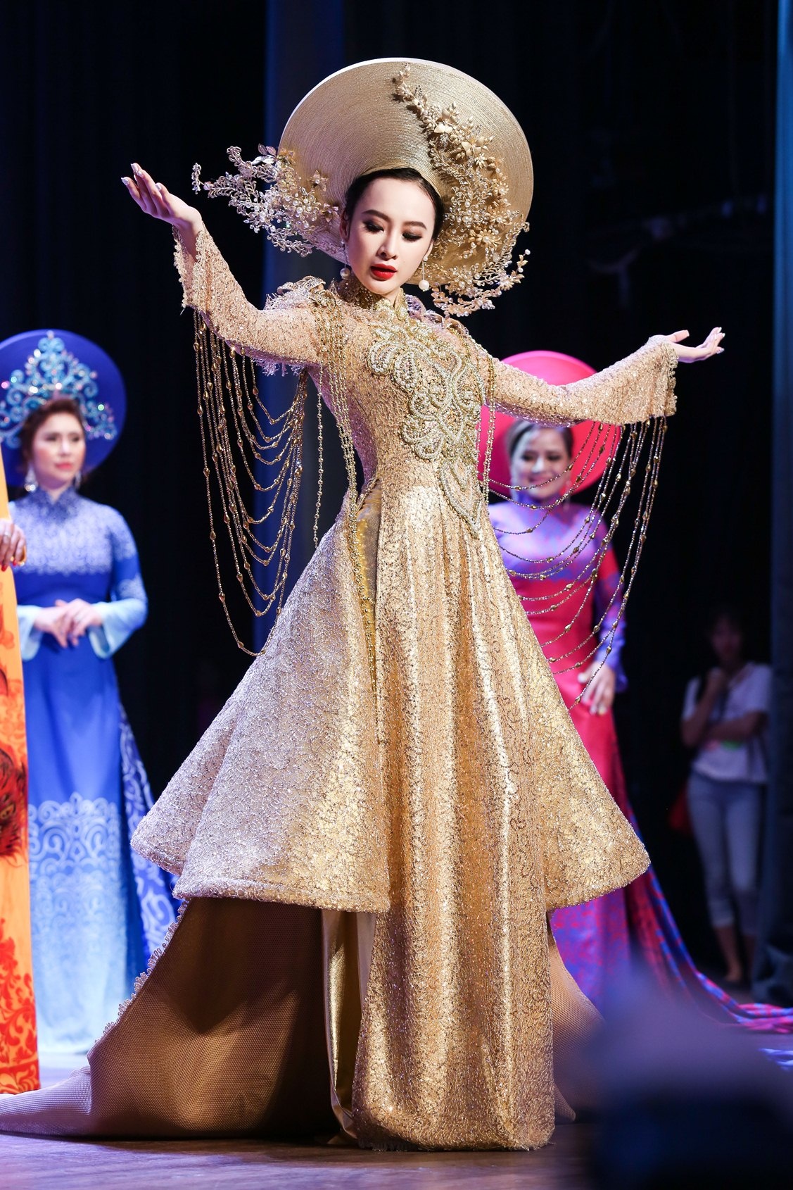 Cam Ly,  Thien Ly thanh lich o su kien anh 6