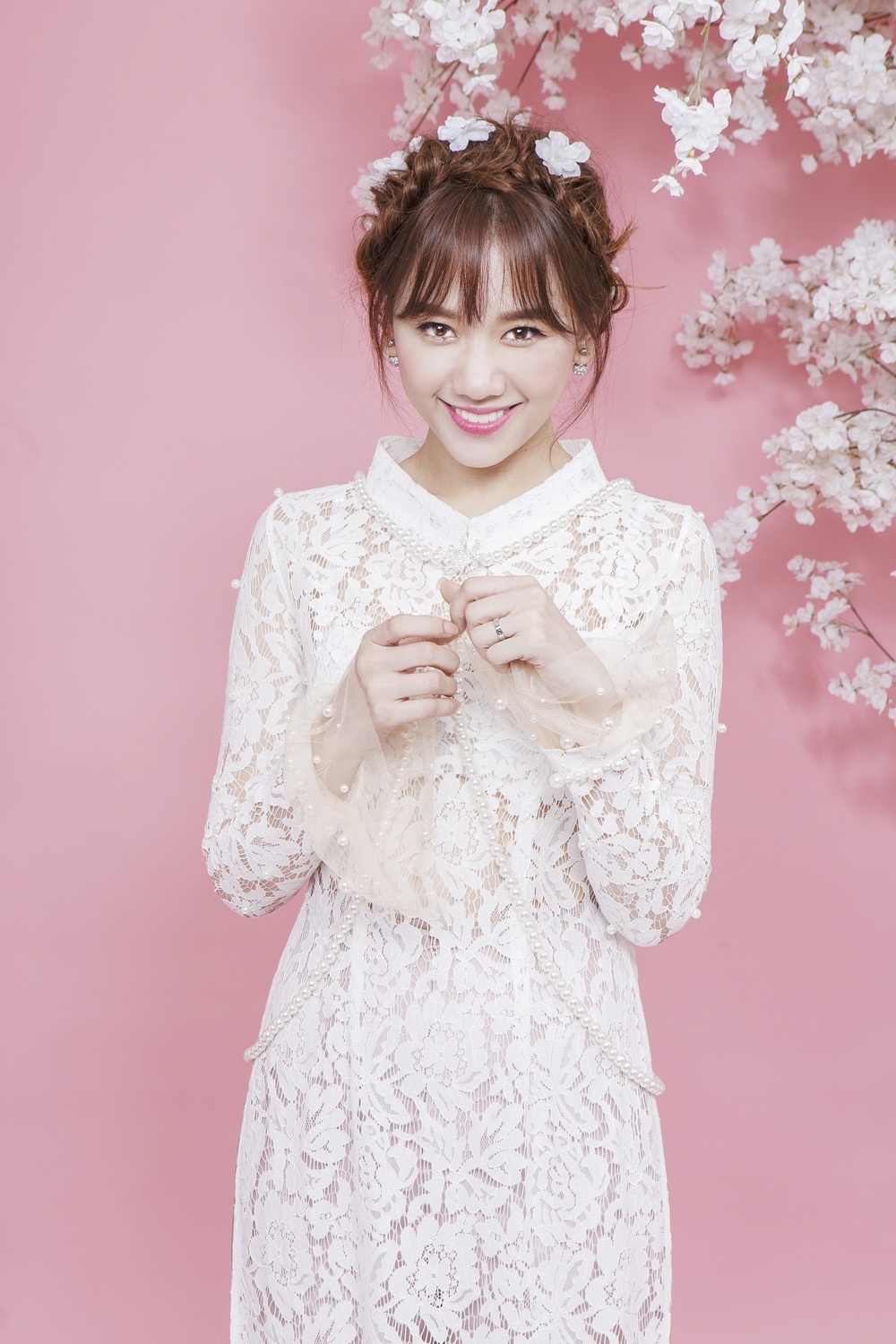 Hari Won mac ao dai don xuan anh 3