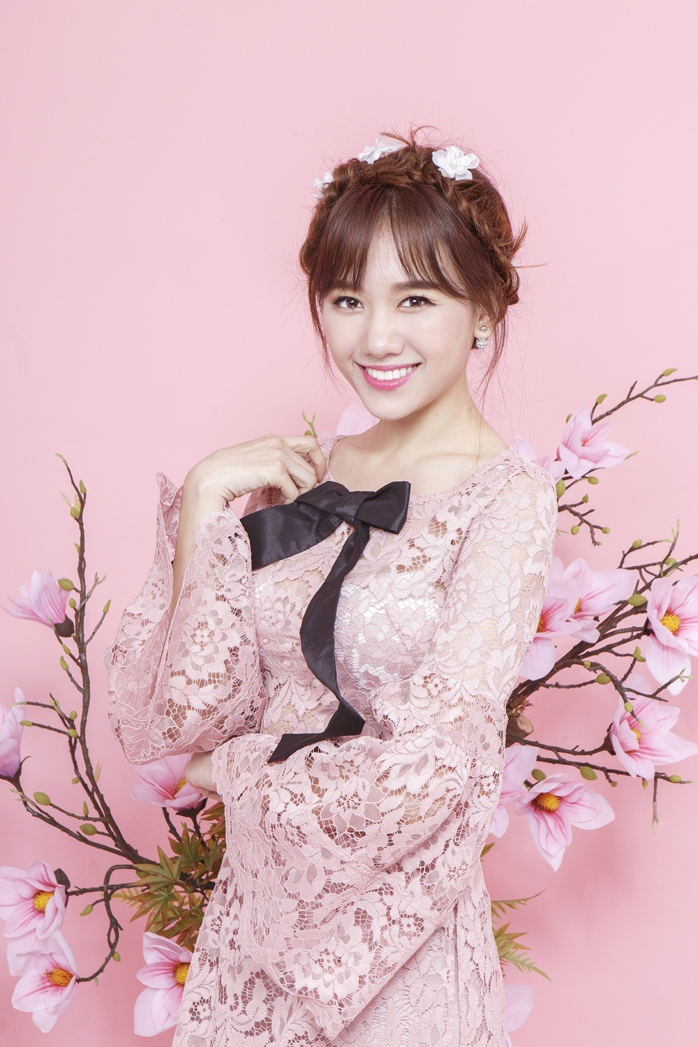 Hari Won mac ao dai don xuan anh 5