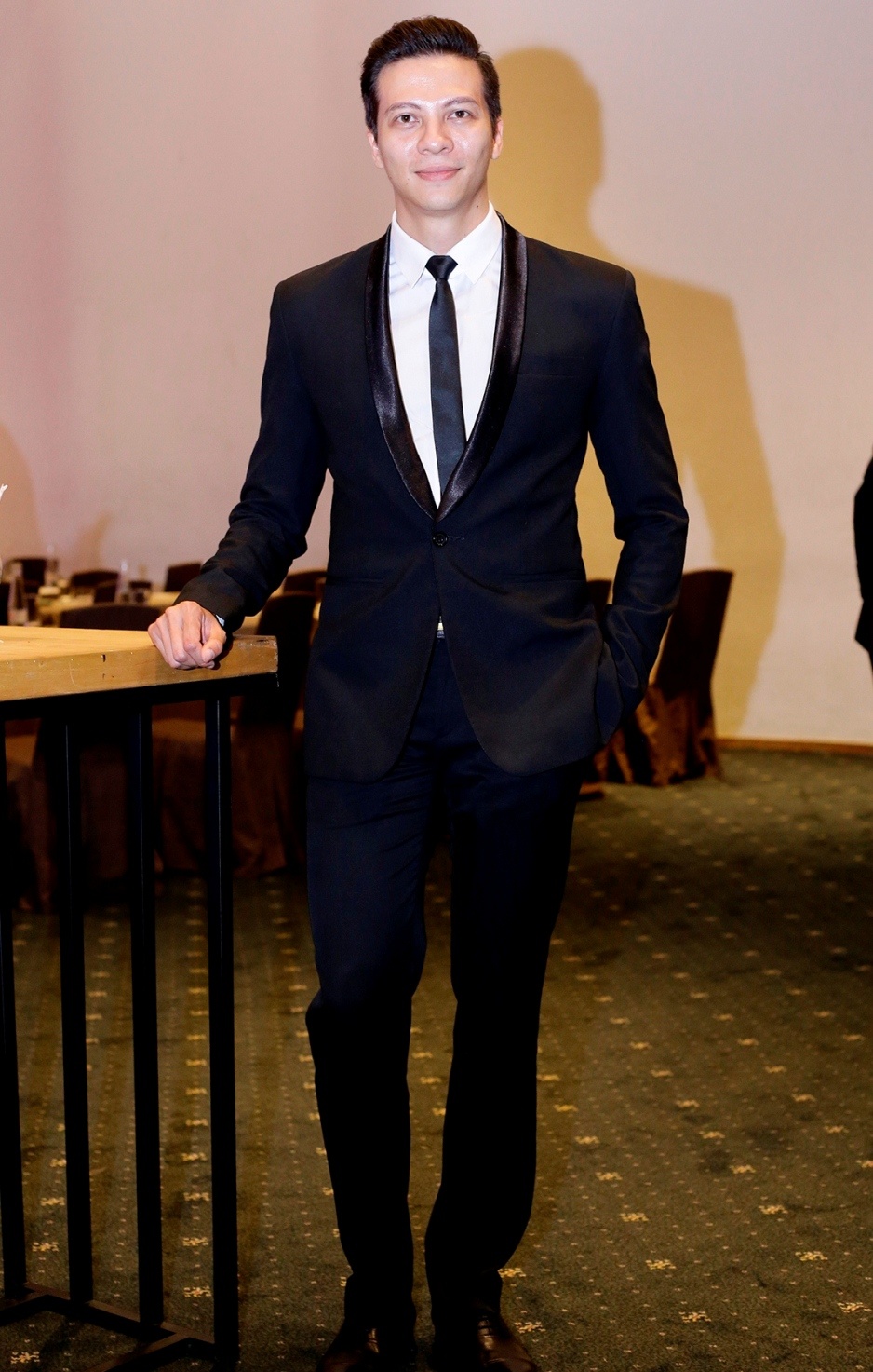 Thanh Truc lo voc dang tron tria anh 6