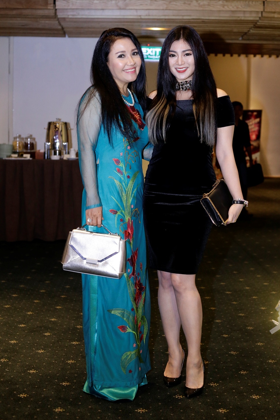 Thanh Truc lo voc dang tron tria anh 1