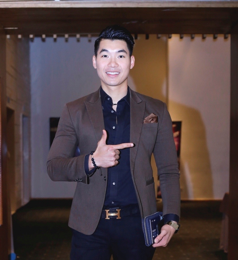 Thanh Truc lo voc dang tron tria anh 7