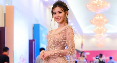 Dan sao Viet xung xinh du hoi xuan hinh anh