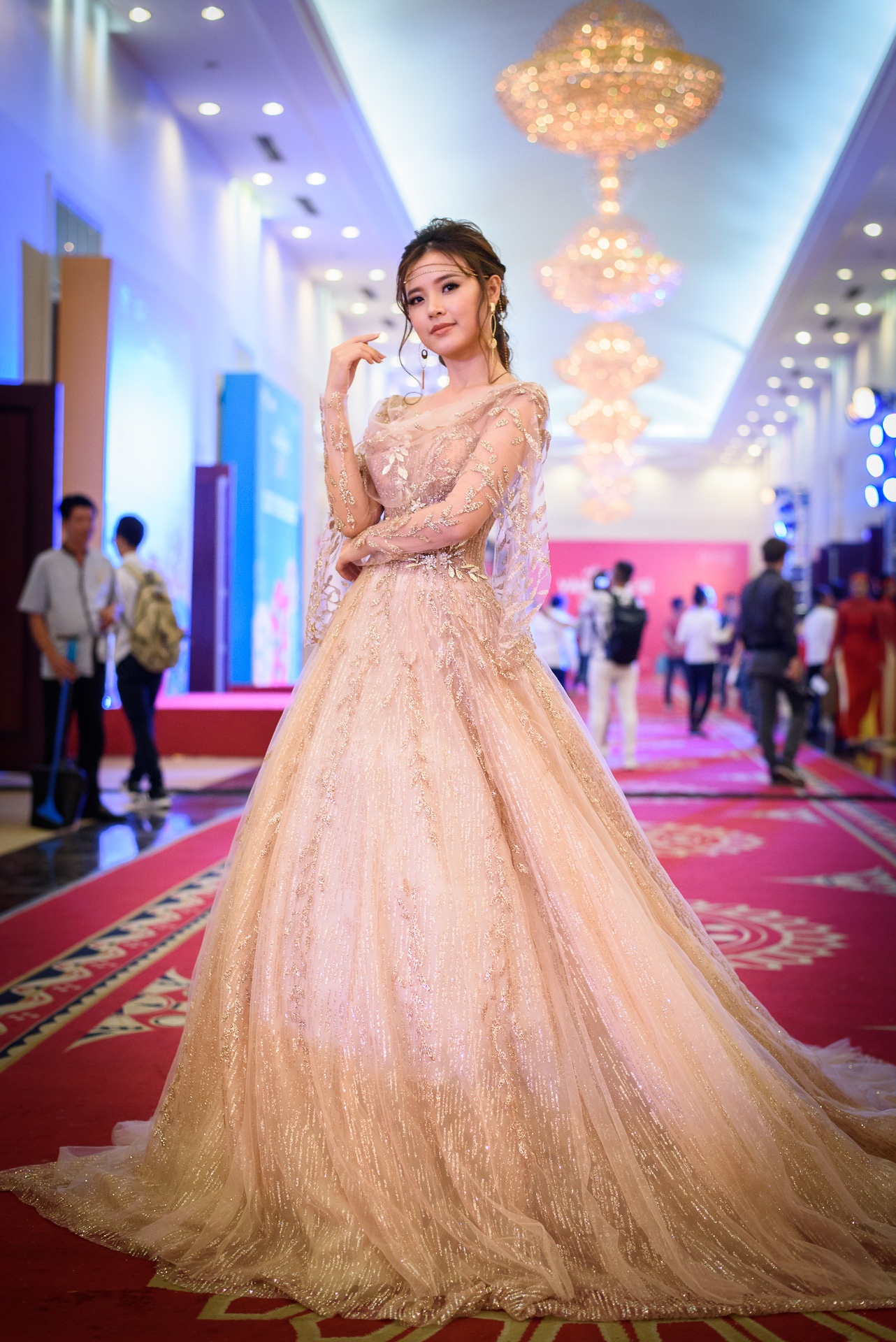 Dan sao Viet xung xinh du hoi xuan anh 1