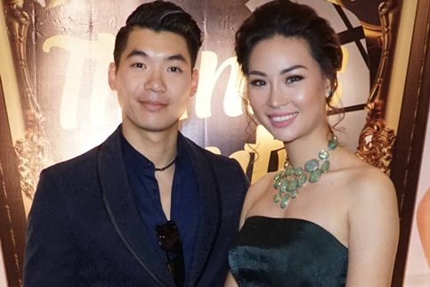 Truong Nam Thanh bat ngo cau hon ban gai trong dem tiec hinh anh