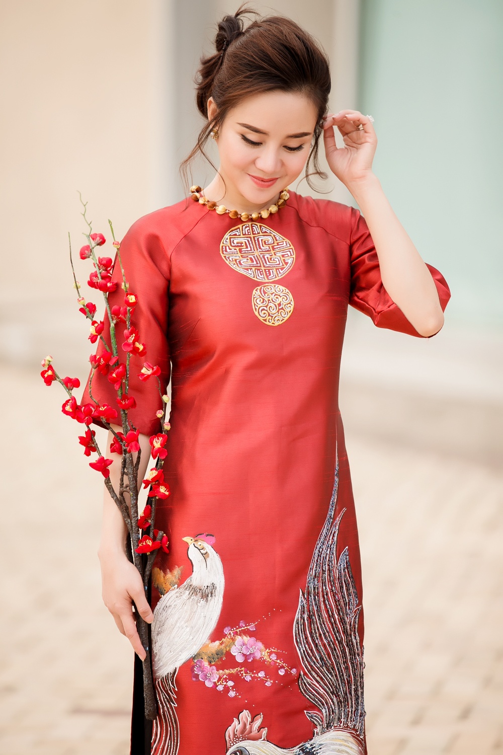 Vy Oanh dua con hai tuoi xuong pho anh 8