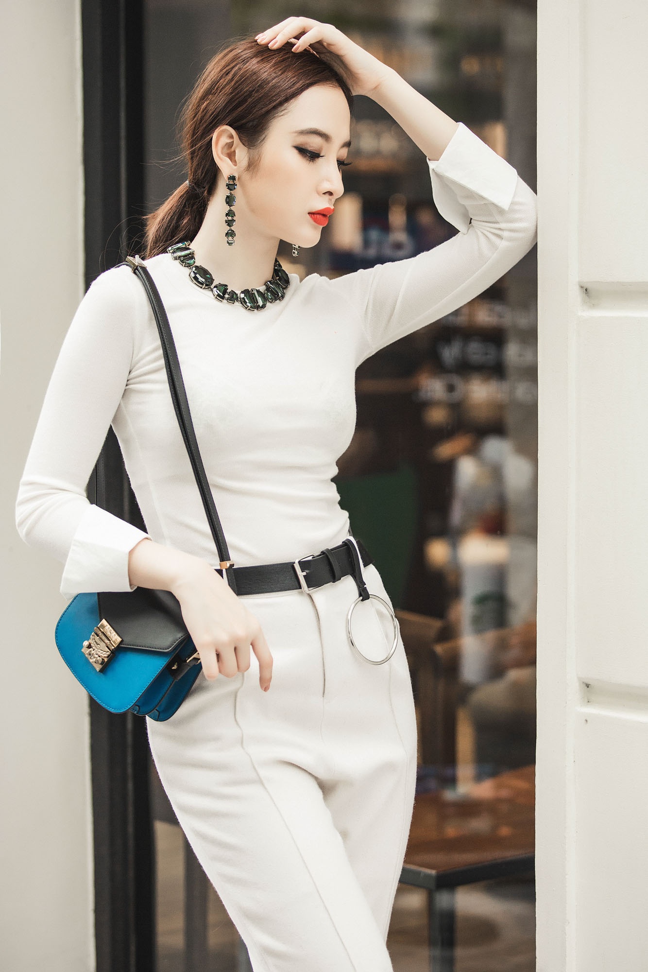 Angela Phương Trinh sành điệu xuống phố ảnh 7 Angela Phuong Trinh sanh dieu xuong pho anh 7