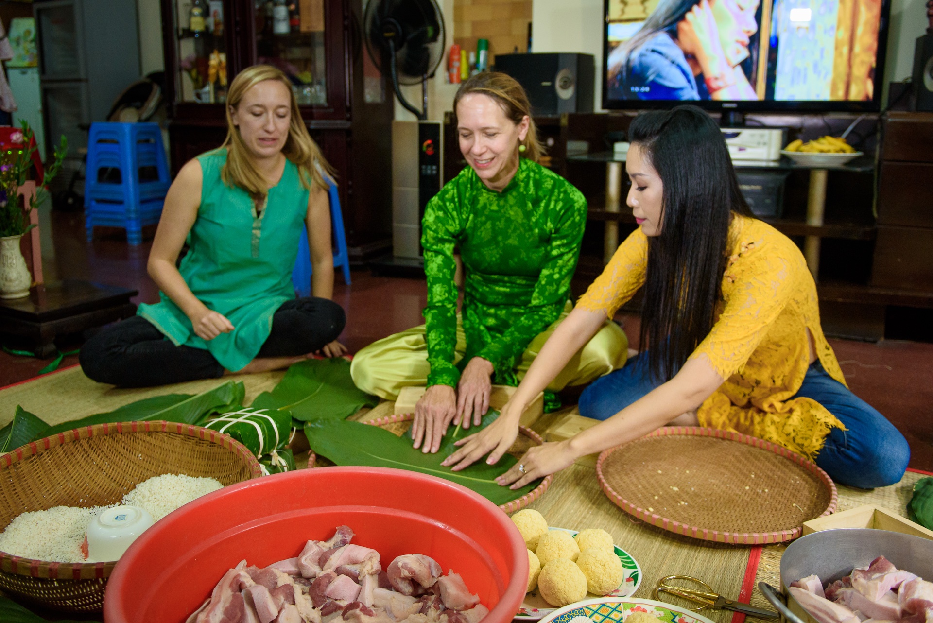 Tong lanh su My den nha Trinh Kim Chi goi banh anh 2