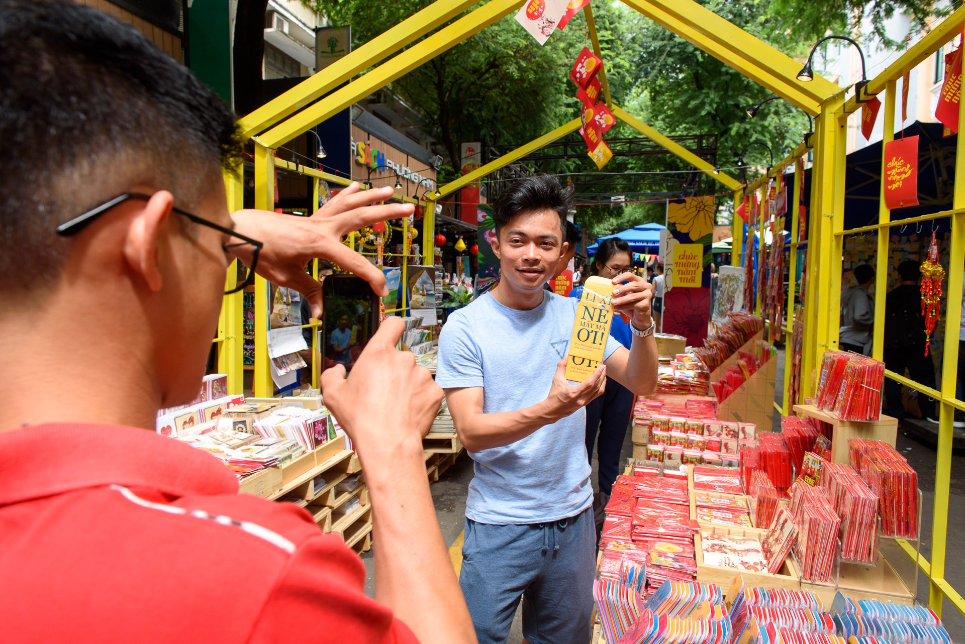 khong khi xuan tai duong sach anh 5