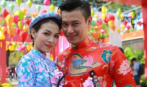 Hoc tro Quang Dung va ban gai tin don ra mat single chung hinh anh