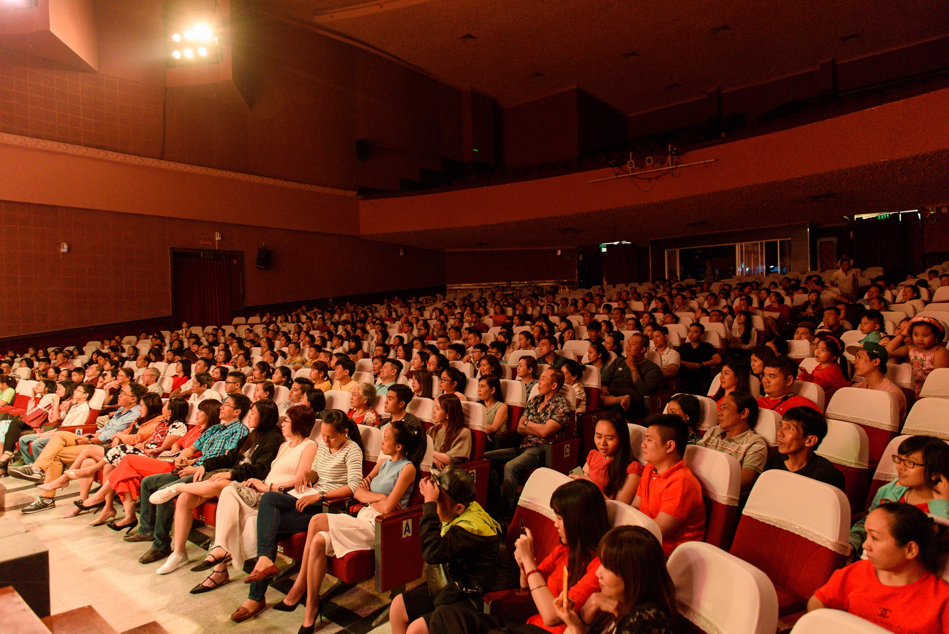 Truong Giang dien kich Tet anh 10