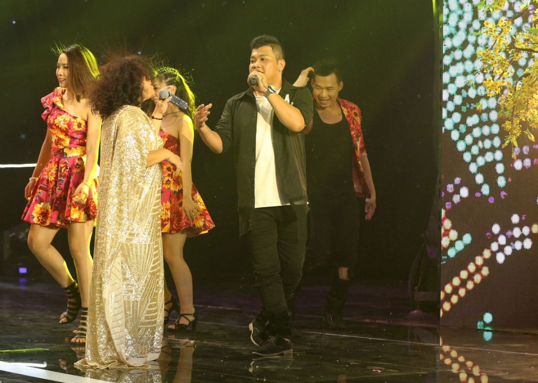 Kyo York duoc Siu Black moi 10 binh ruou anh 2