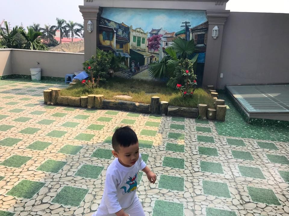 Vy Oanh khoe nha sang trong cua gia dinh chong anh 5