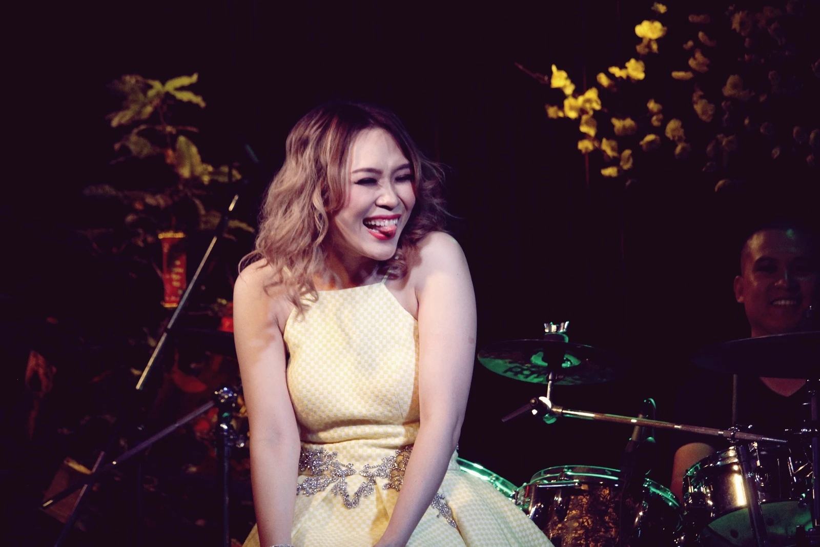 My Tam che loi ca khuc 'Duyen phan' trong dem nhac anh 6